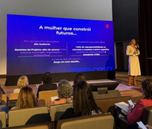 Palestra “Da invisibilidade ao poder: a mulher que constrói futuros na gestão de projetos”